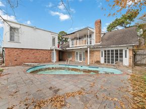 7919 Twin Hills Drive, Houston TX 77071