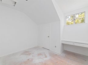 7919 Twin Hills Drive, Houston TX 77071