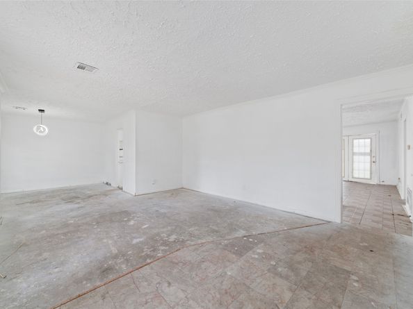 7919 Twin Hills Drive, Houston TX 77071