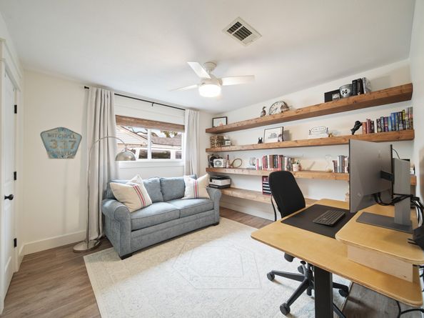 3019 Riata Lane, Houston TX 77043