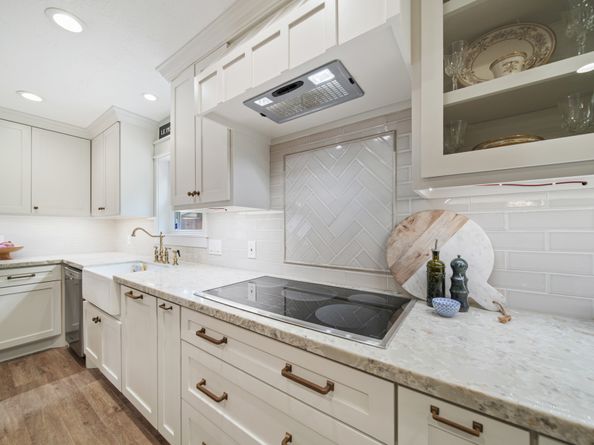 3019 Riata Lane, Houston TX 77043