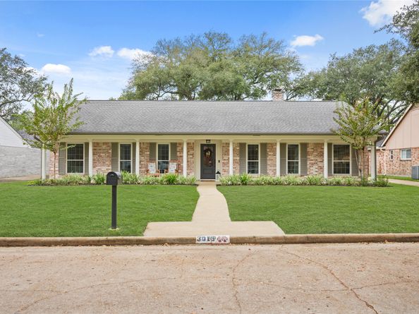 3019 Riata Lane, Houston TX 77043