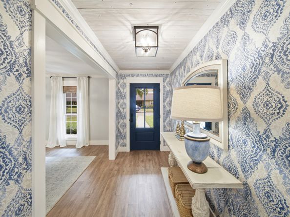 3019 Riata Lane, Houston TX 77043