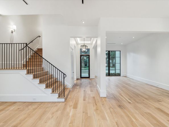 2711 Eastgrove Lane, Houston TX 77027