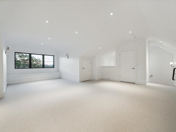 2711 Eastgrove Lane, Houston TX 77027