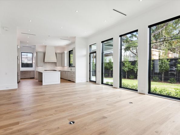 2711 Eastgrove Lane, Houston TX 77027