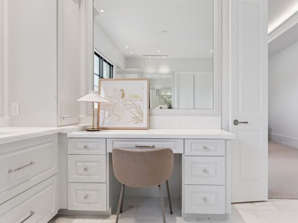 2711 Eastgrove Lane, Houston TX 77027