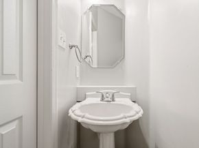 59 N Avonlea Circle, The Woodlands TX 77382