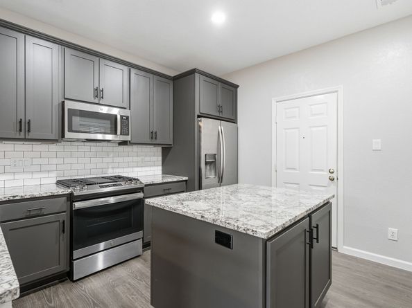 59 N Avonlea Circle, The Woodlands TX 77382