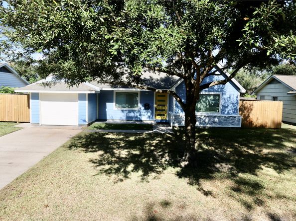 7118 Edgemoor Drive, Houston TX 77074