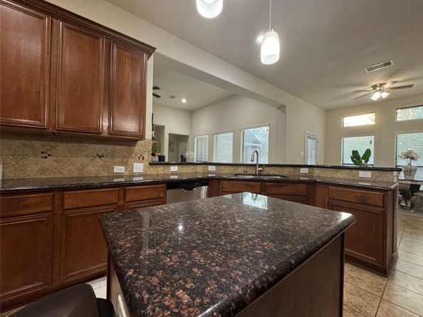 7818 Pacific Spring Lane, Richmond TX 77407