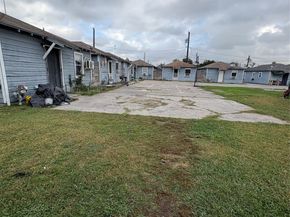 3102 Christie Street, Houston TX 77026