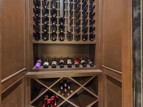 918 Huntington Cove, Houston TX 77063