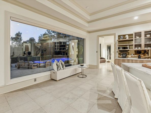 918 Huntington Cove, Houston TX 77063