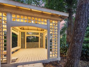 918 Huntington Cove, Houston TX 77063