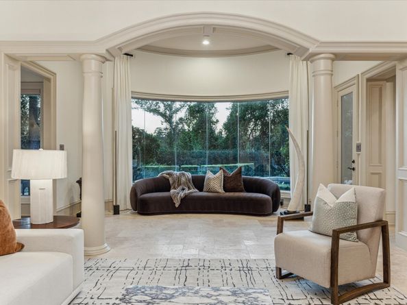 918 Huntington Cove, Houston TX 77063