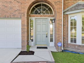 4911 Silver Fox Drive, Houston TX 77066