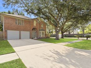 4911 Silver Fox Drive, Houston TX 77066