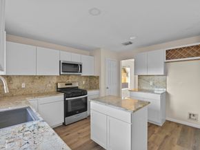 4911 Silver Fox Drive, Houston TX 77066