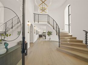 5659 Lymbar Drive, Houston TX 77096