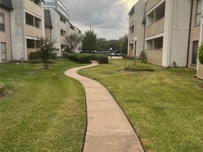 8519 Hearth Drive 28, Houston TX 77054