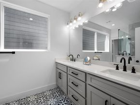 409 Alvia Run Lane, Houston TX 77018