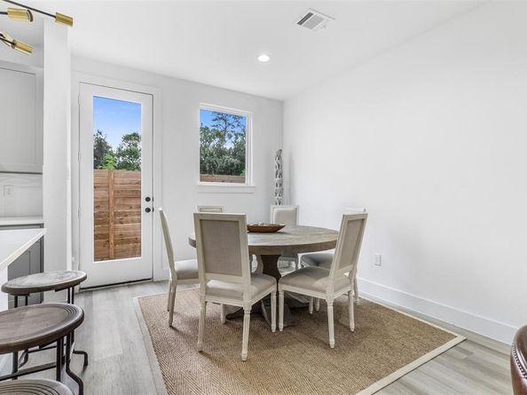 409 Alvia Run Lane, Houston TX 77018