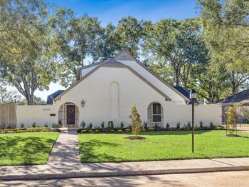 10203 Meadow Lake Lane