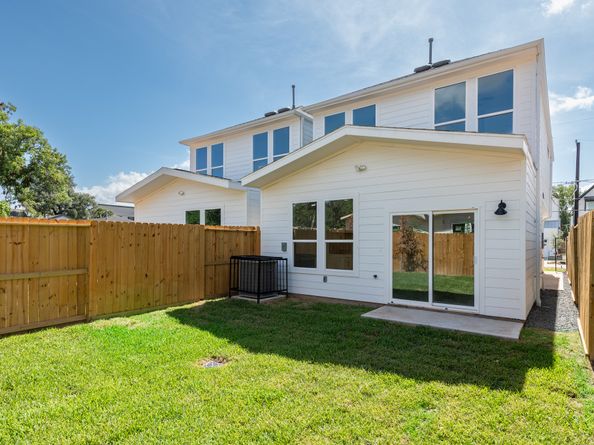 6824 Calhoun Road, Houston TX 77021