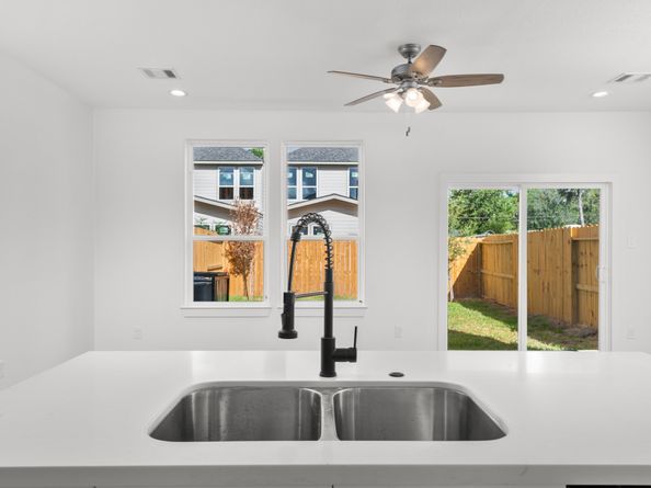 6824 Calhoun Road, Houston TX 77021