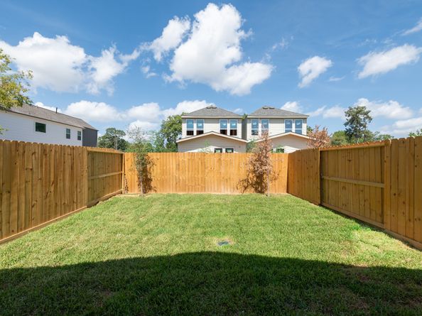 6824 Calhoun Road, Houston TX 77021