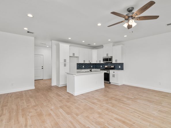 6824 Calhoun Road, Houston TX 77021