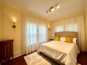 338 Cortlandt Street, Houston TX 77007