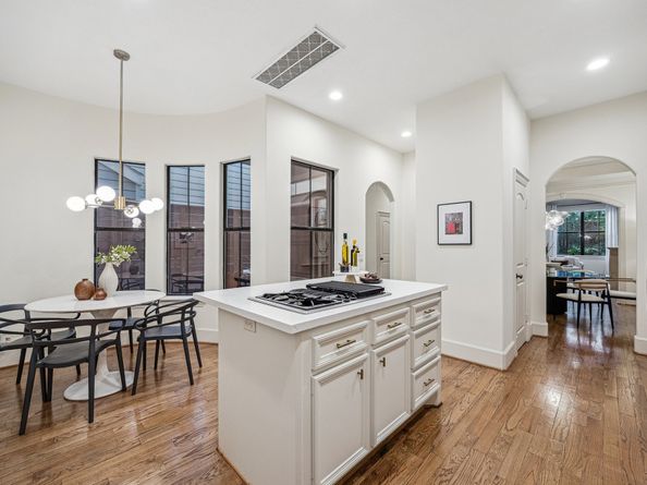 2314 Park Street, Houston TX 77019