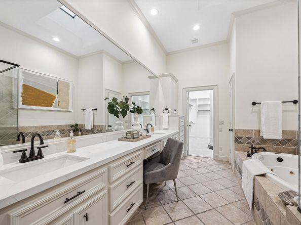 2314 Park Street, Houston TX 77019