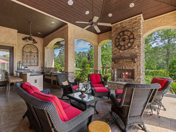 38 Post Shadow Estate Drive, Spring TX 77389