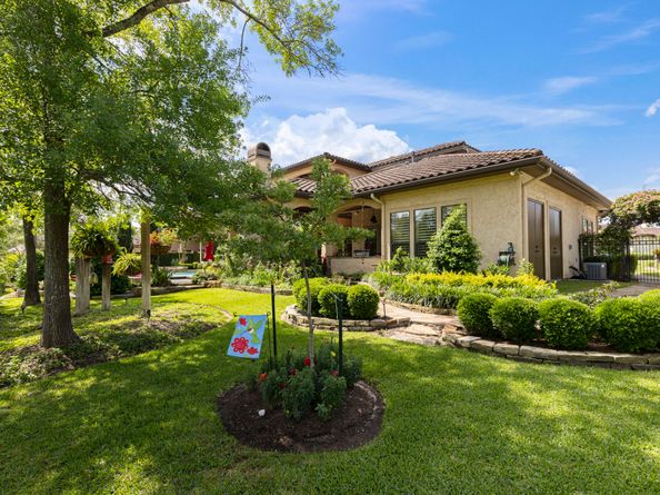 38 Post Shadow Estate Drive, Spring TX 77389