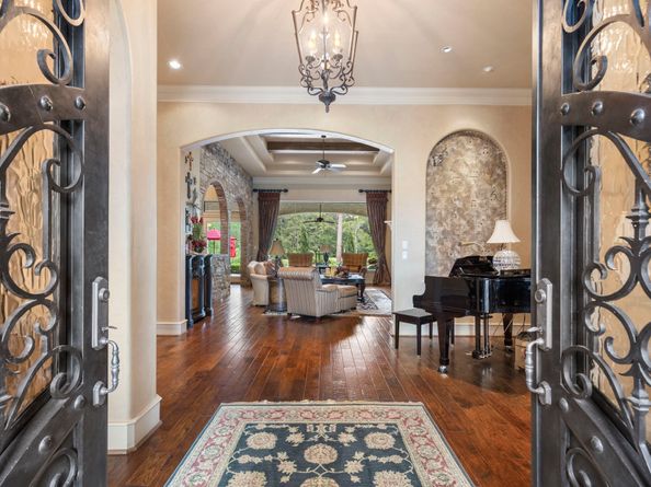 38 Post Shadow Estate Drive, Spring TX 77389