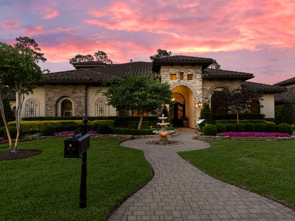 38 Post Shadow Estate Drive, Spring TX 77389