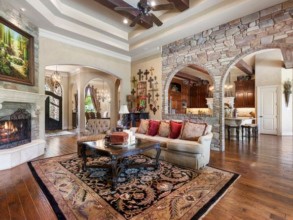 38 Post Shadow Estate Drive, Spring TX 77389