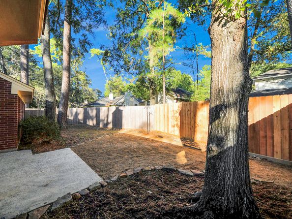 70 N Lace Arbor Drive, The Woodlands TX 77382