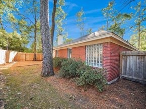 70 N Lace Arbor Drive, The Woodlands TX 77382