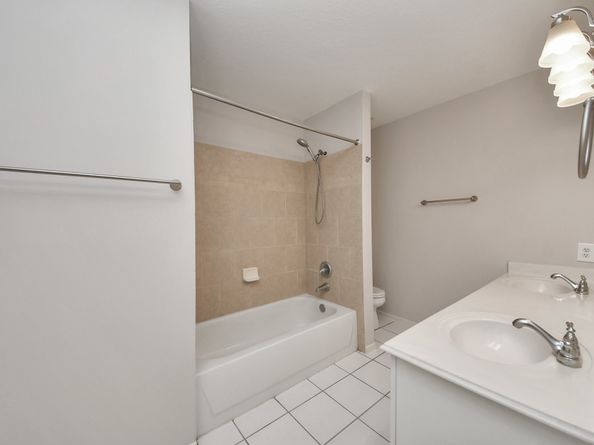 70 N Lace Arbor Drive, The Woodlands TX 77382