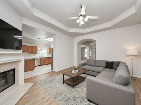 70 N Lace Arbor Drive, The Woodlands TX 77382