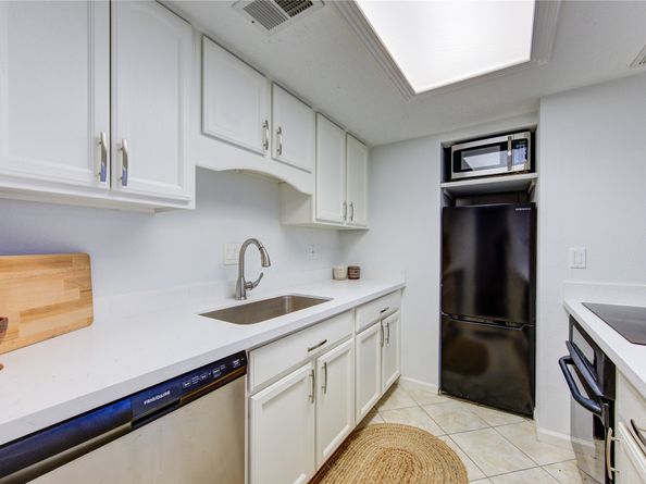 1909 Brun Street 16, Houston TX 77019