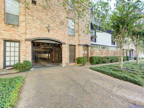 1909 Brun Street 16, Houston TX 77019