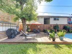 1909 Brun Street 16, Houston TX 77019