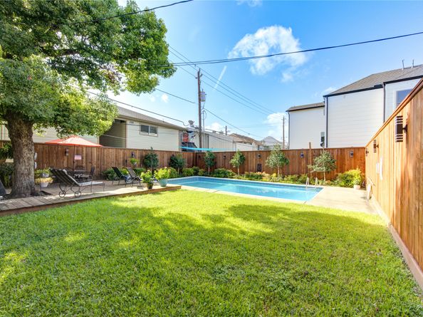 1909 Brun Street 16, Houston TX 77019