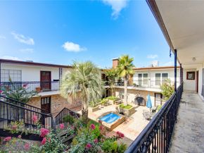 1909 Brun Street 16, Houston TX 77019