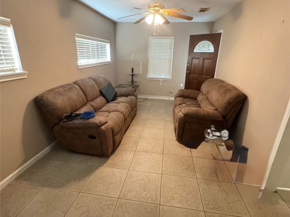 3012 Melbourne Street, Houston TX 77026